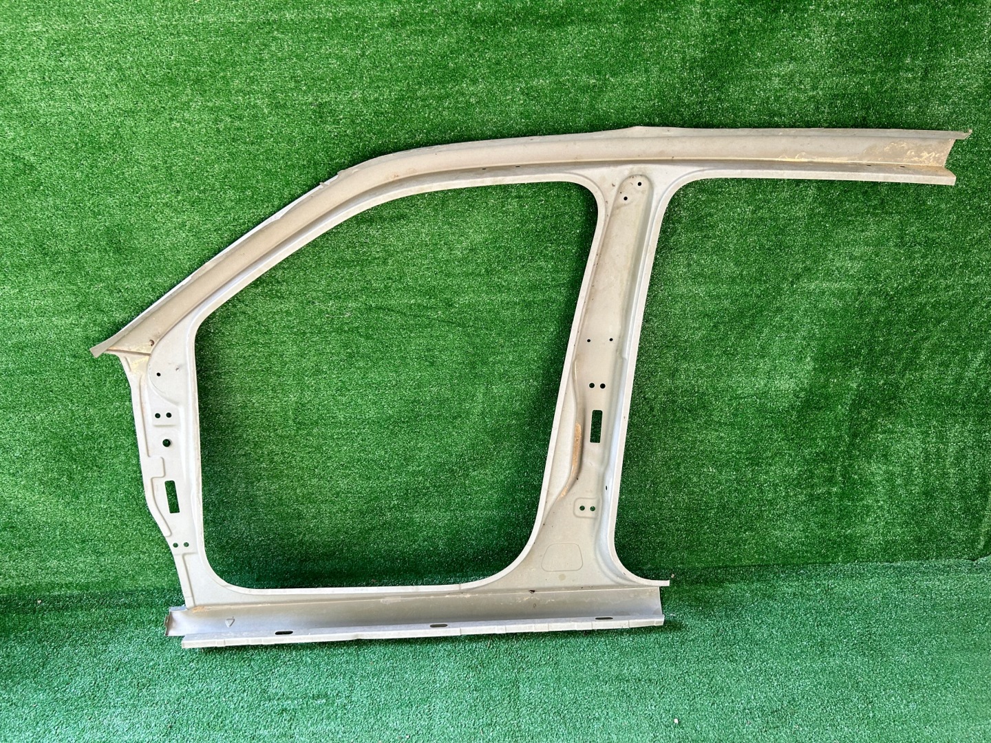 Skoda Fabia 3 6v threshold side of the threshold right pillar