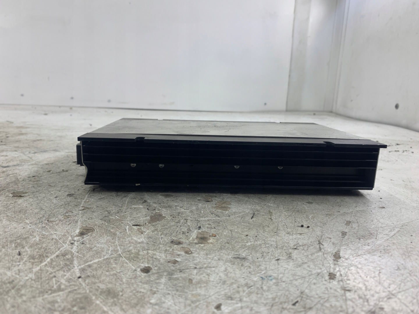 VW PHAETON amplifier BLAUPUNKT 3D0035466