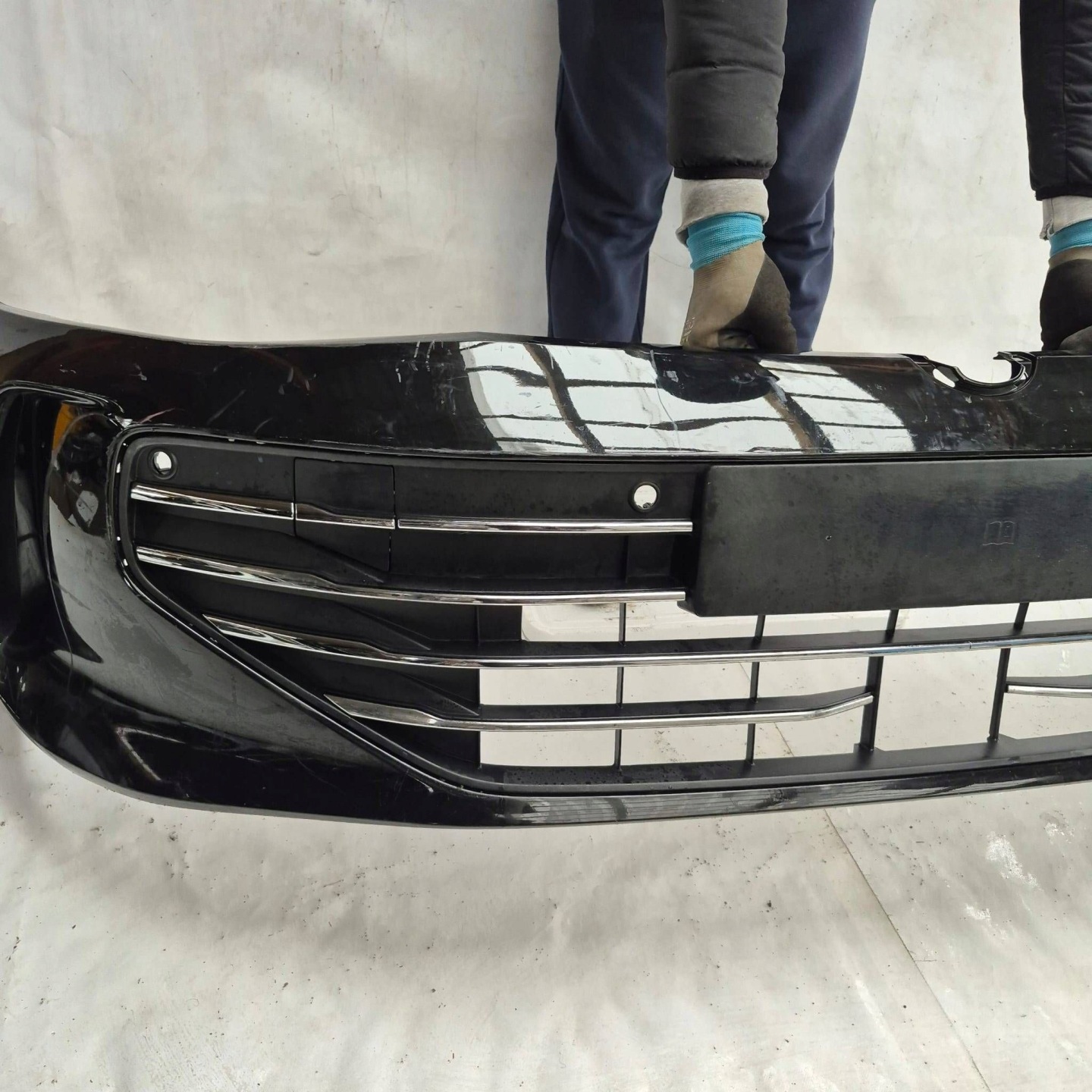 VW PASSAT B9 3J0 24- bumper front front PDC 3J0807221A