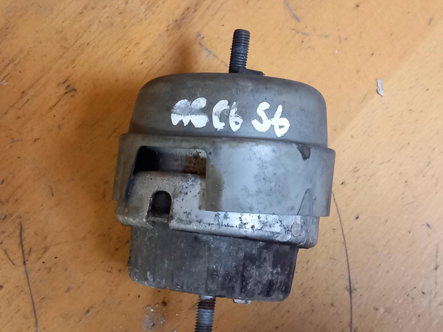 engine mount AUDI A6 C6 3.2 V6 FSI 4F0199392 04-11