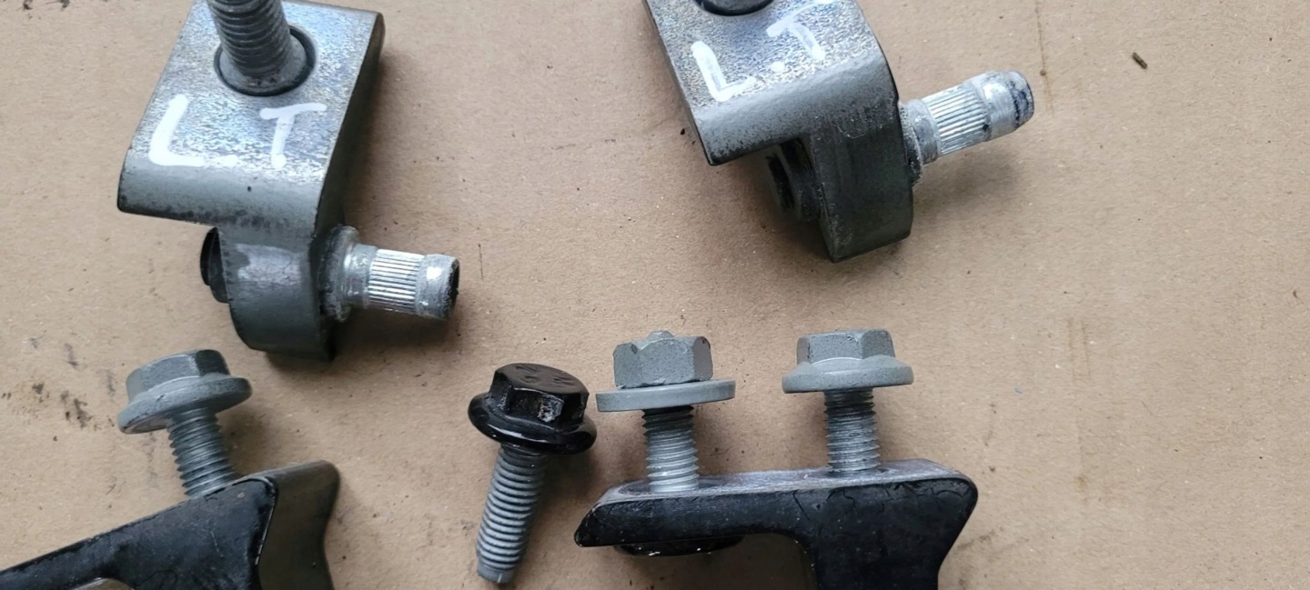 A6 C7 4G LIFT hinge hinges left rear part rear. KOMPLET LY9B