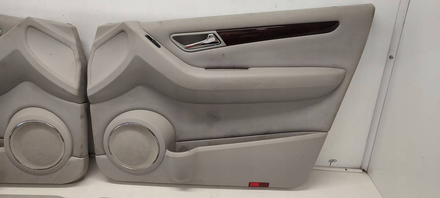 side side komplet Mercedes W245 B-klasa 2,0 CDI