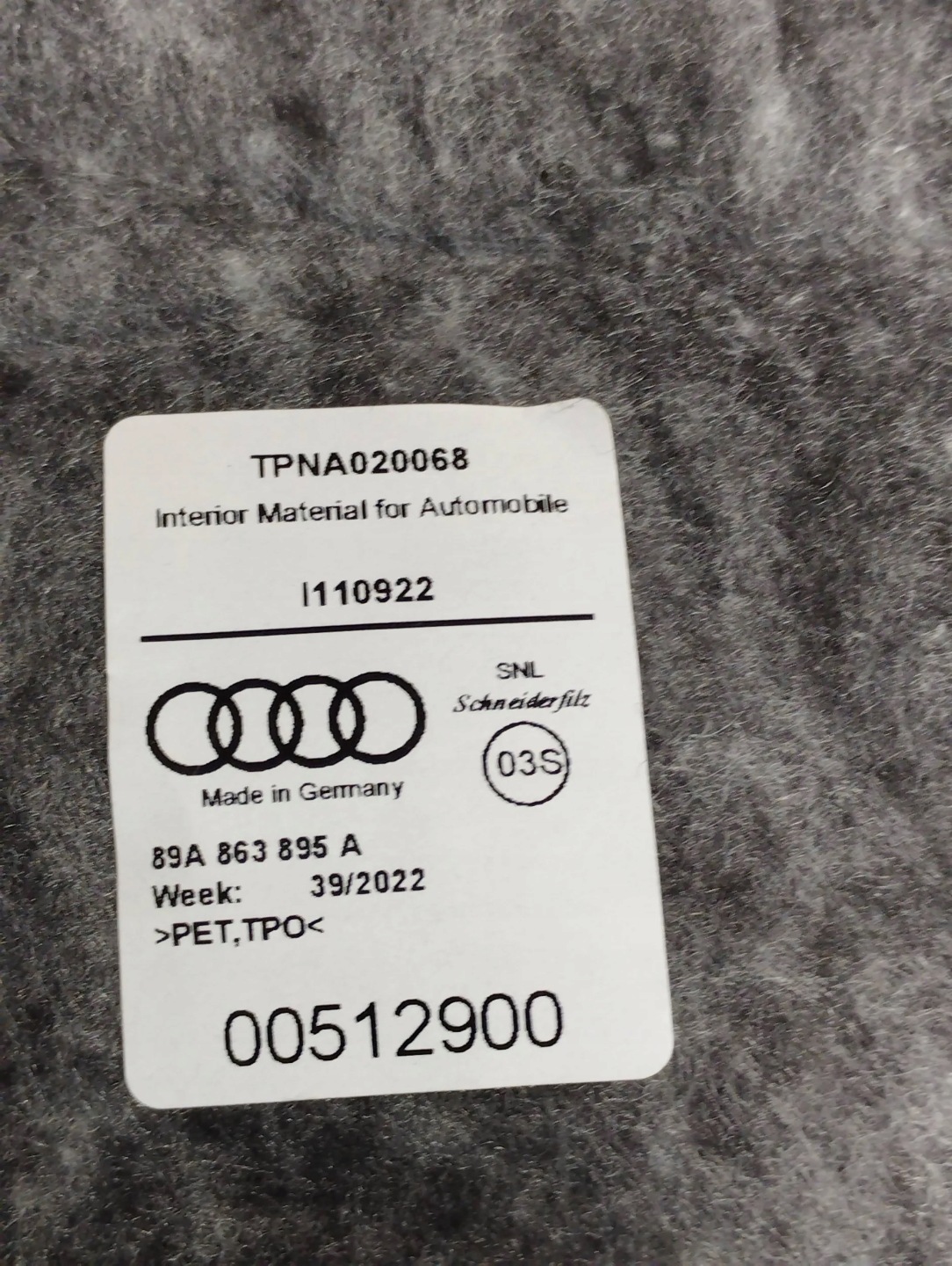 Audi Q4 e-tron hangszigetelő nadkola 89A863895A