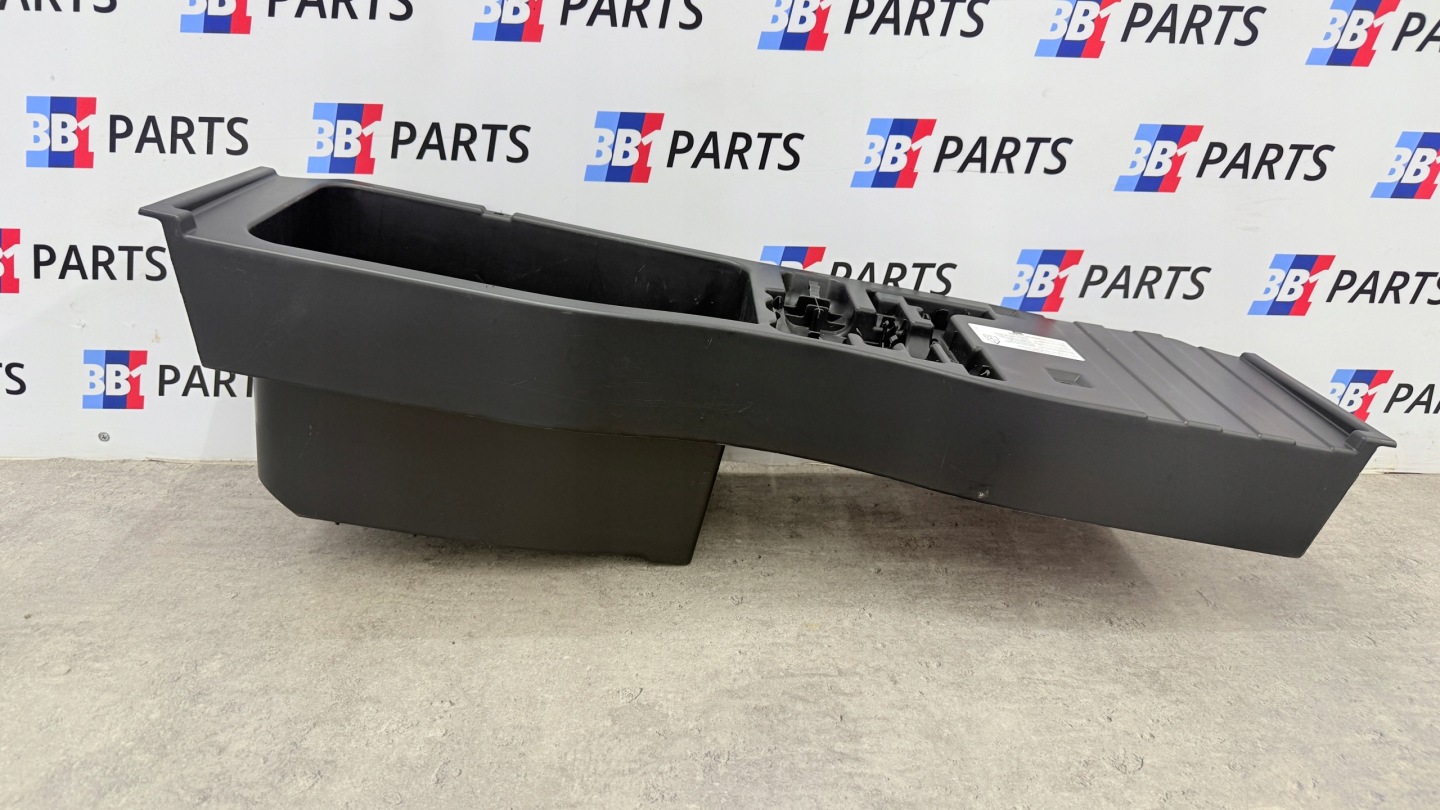 BMW E70 X5 Gehäuse LADEBODEN Handschuhfach AKUMULATORA 7127282