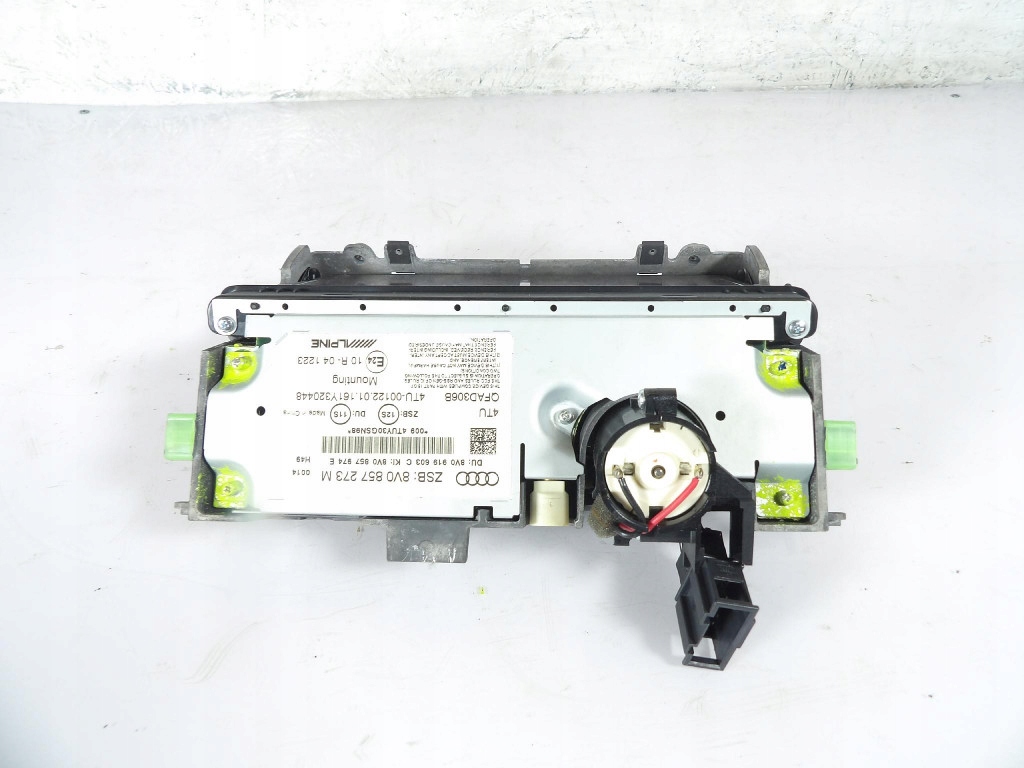 AUDI A3 8V display 8V0857273M
