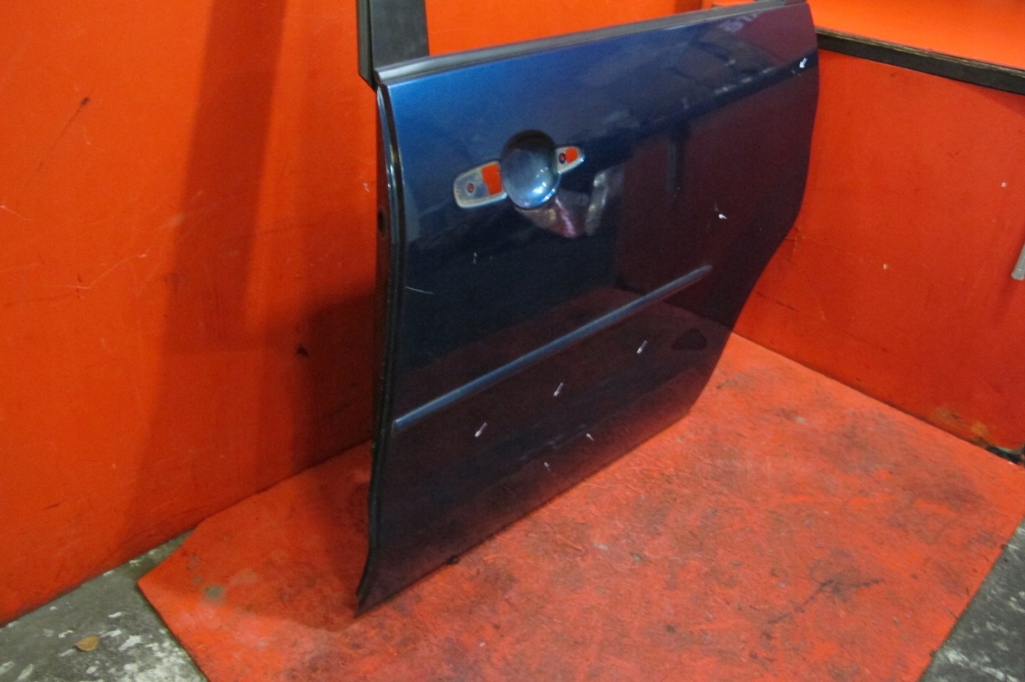 MAZDA 5 CR19 05- door left rear part rear. sliding 32C