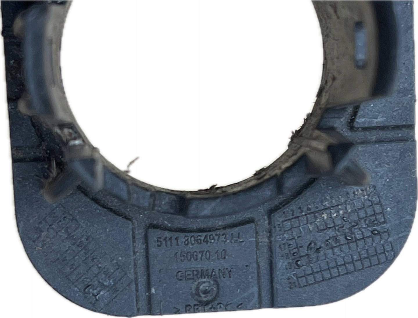 K11 BMW G30 G31 m-packet holder KOSZYKI PDC front 8064928 7385357