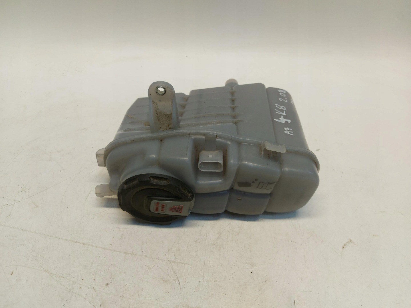 Audi A7 4K8 45 TFSI Scheibenwaschbehälter 4K0121405AB