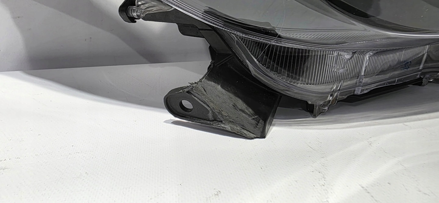 light right front lens LED TOYOTA YARIS IV 20- original K0-6EU