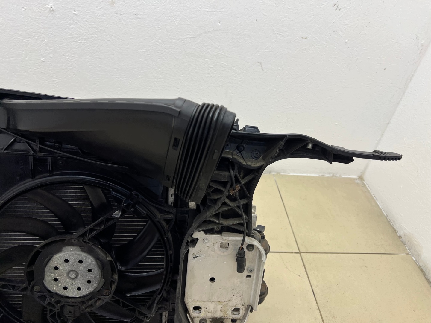 support panel for radiators WETYLATORY AUDI A7 C7 4G 4G8 2.8 FSI 204KM complete EUROPA