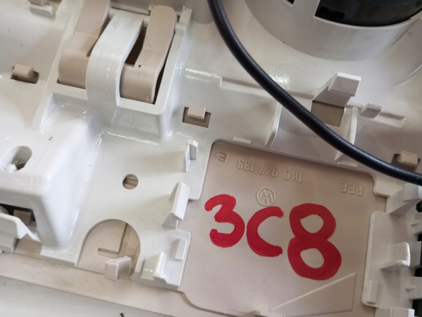 FANALE CIELO INTERNO VW CC 3C8 1K0947105A