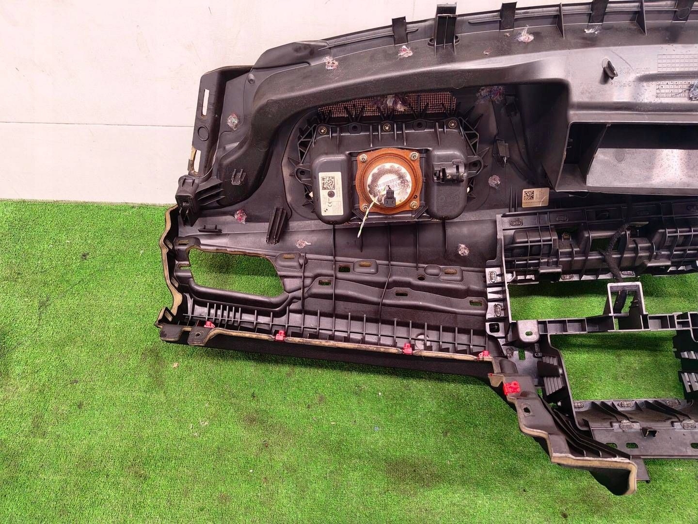 BMW X2 F39 dashboard instrument panel console HEADUP HUD NIC