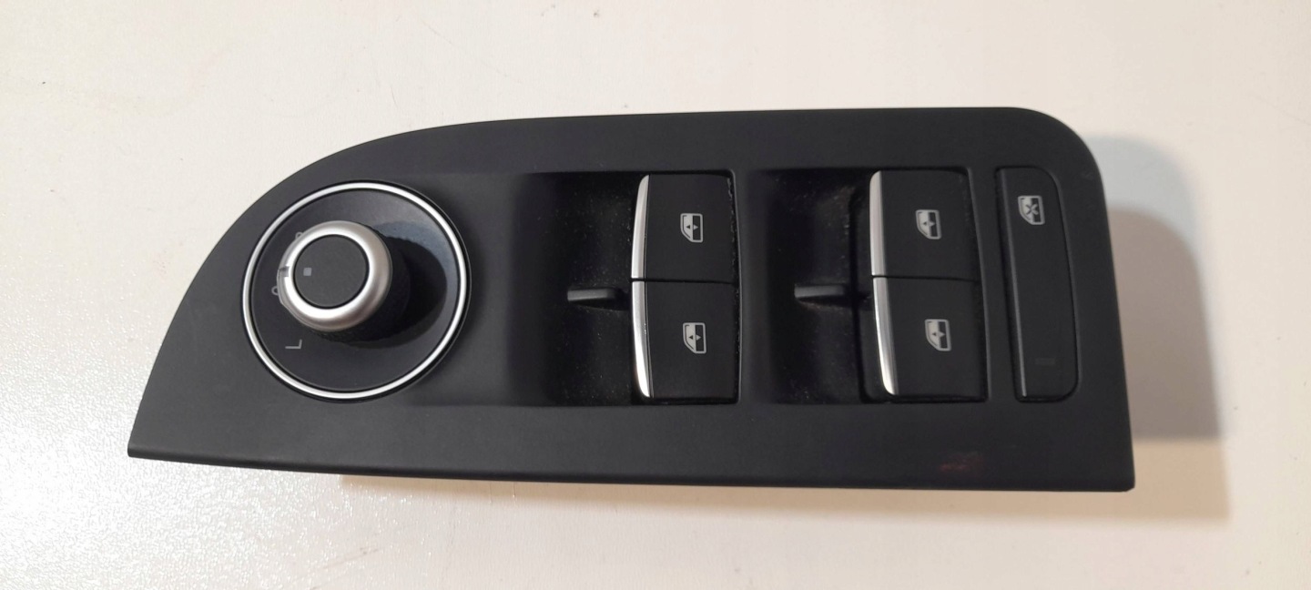 Alfa Romeo Giulia control panel of the window 01561255400 (PS98)