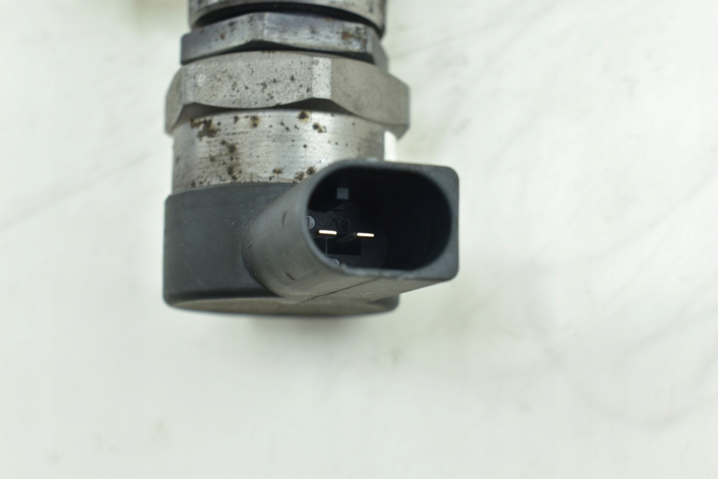 injection ramp sensor VW GOLF VII SKODA OCTAVIA III 1.6 2.0 TDI 04L089B