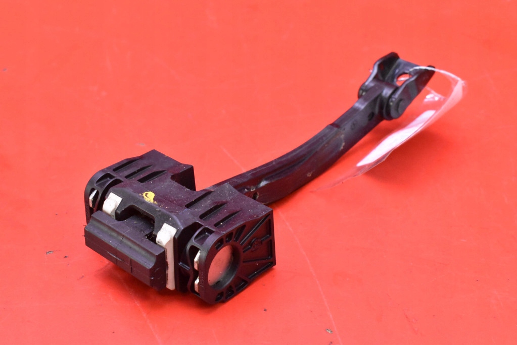 limiter door left front 7197826 BMW F07 09-13