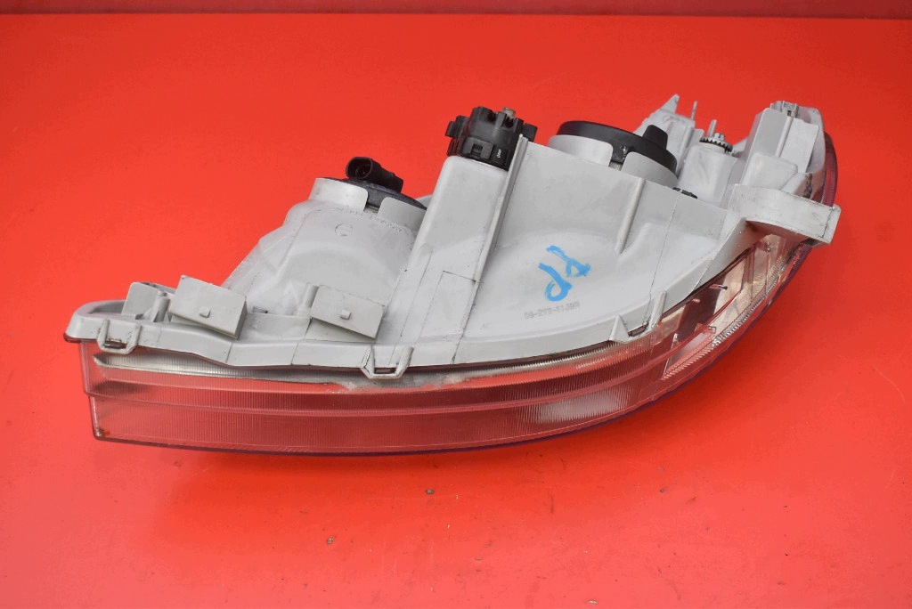 REFLEKTOR right light front EU 212-11C9R-RHD TOYOTA COROLLA IX E12 LIFT 03