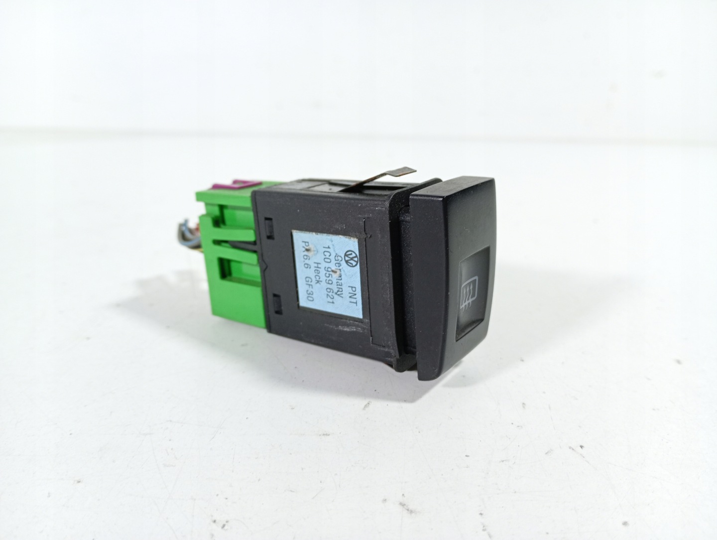 VW New Beetle 98-10 switch switch heating windows OE 1C0959621