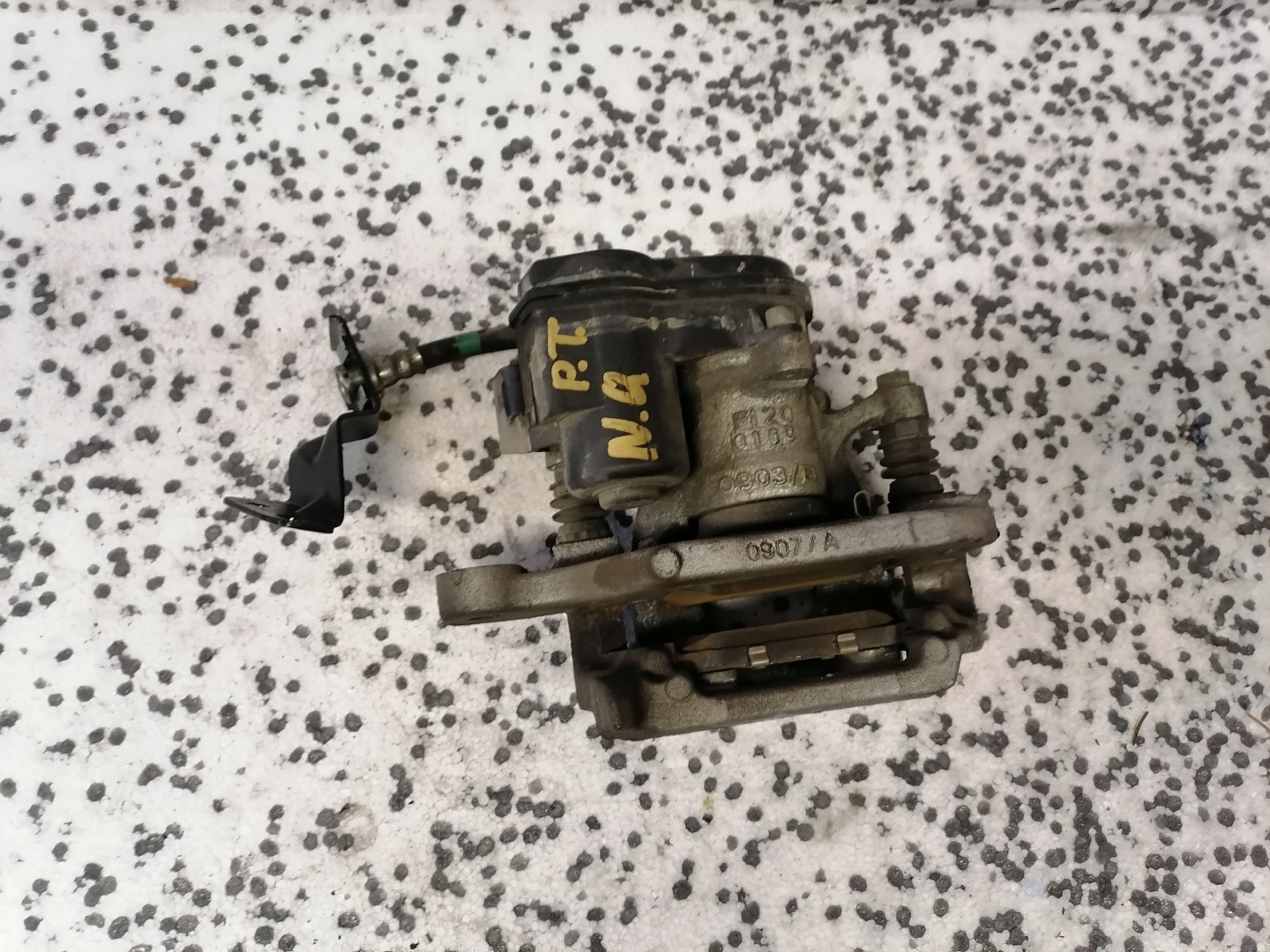 caliper right rear part NISSAN QASHQAI J11