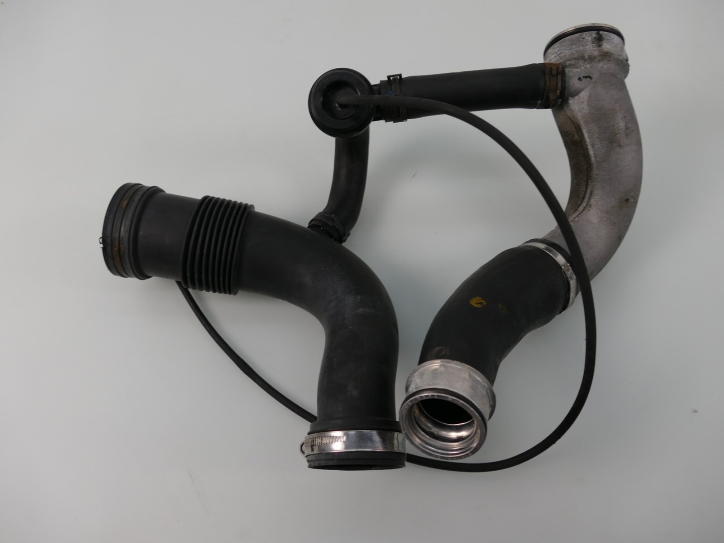 PORSCHE CAYENNE 9P 7L 4.5 T wiring air pipe