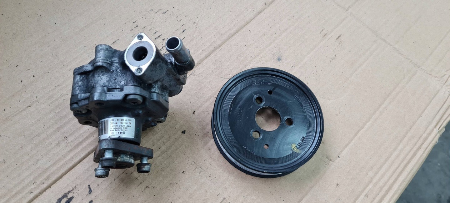 Q5 8R servo pump wheel 3.0 TDI 8R0145155L