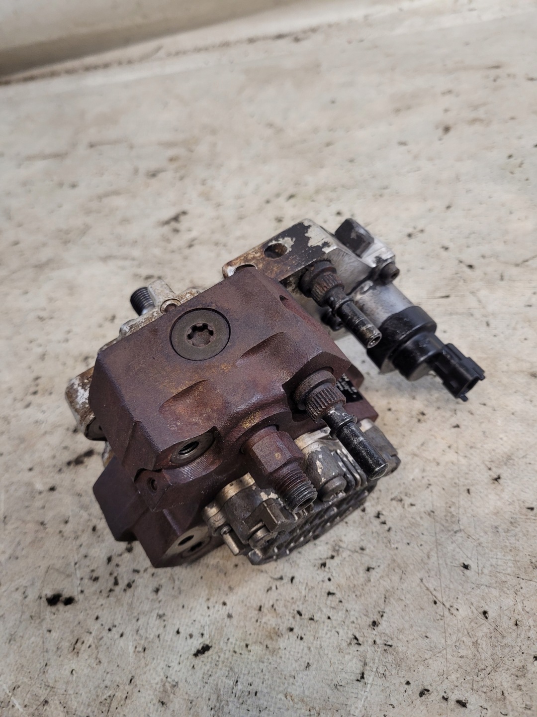 Einspritzpumpe OE 8200108225 MITSUBISHI CARISMA 1.9DI-D
