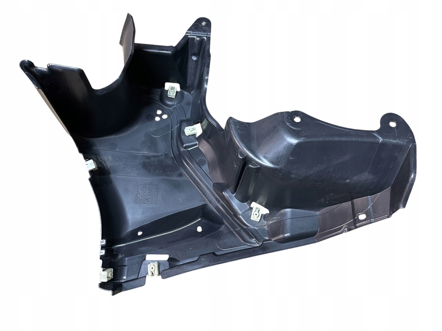 cover cover chassis left rear BMW 5 G30 LCI IDEAL