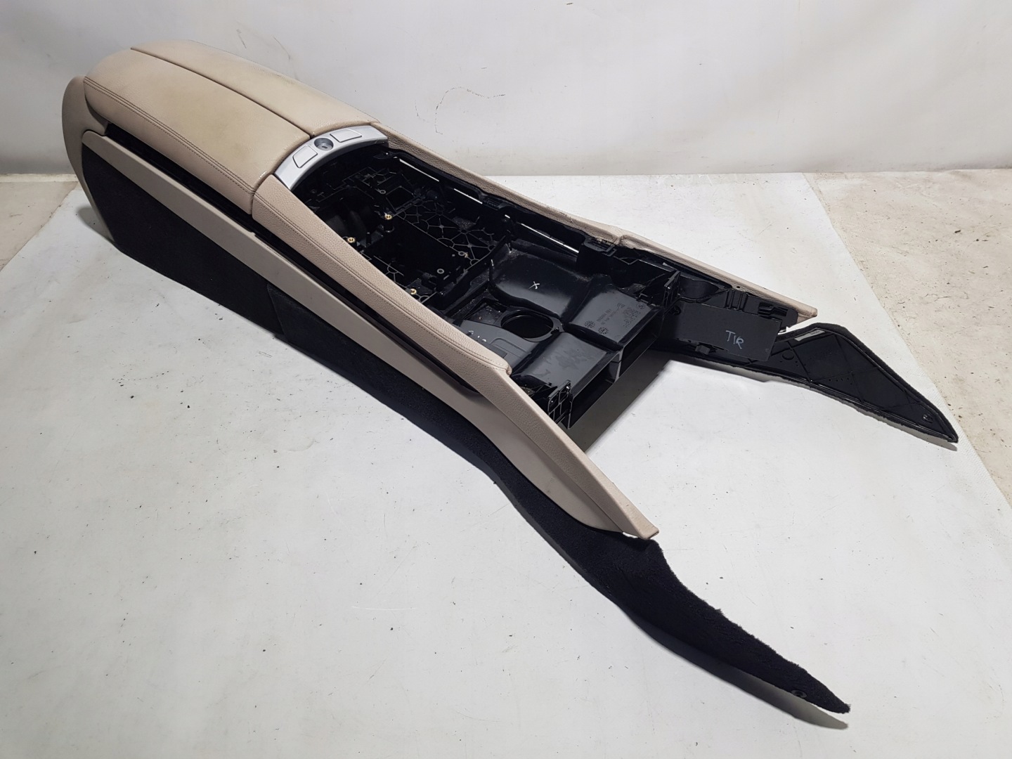 TUNEL central armrest BMW 7 F01 F02