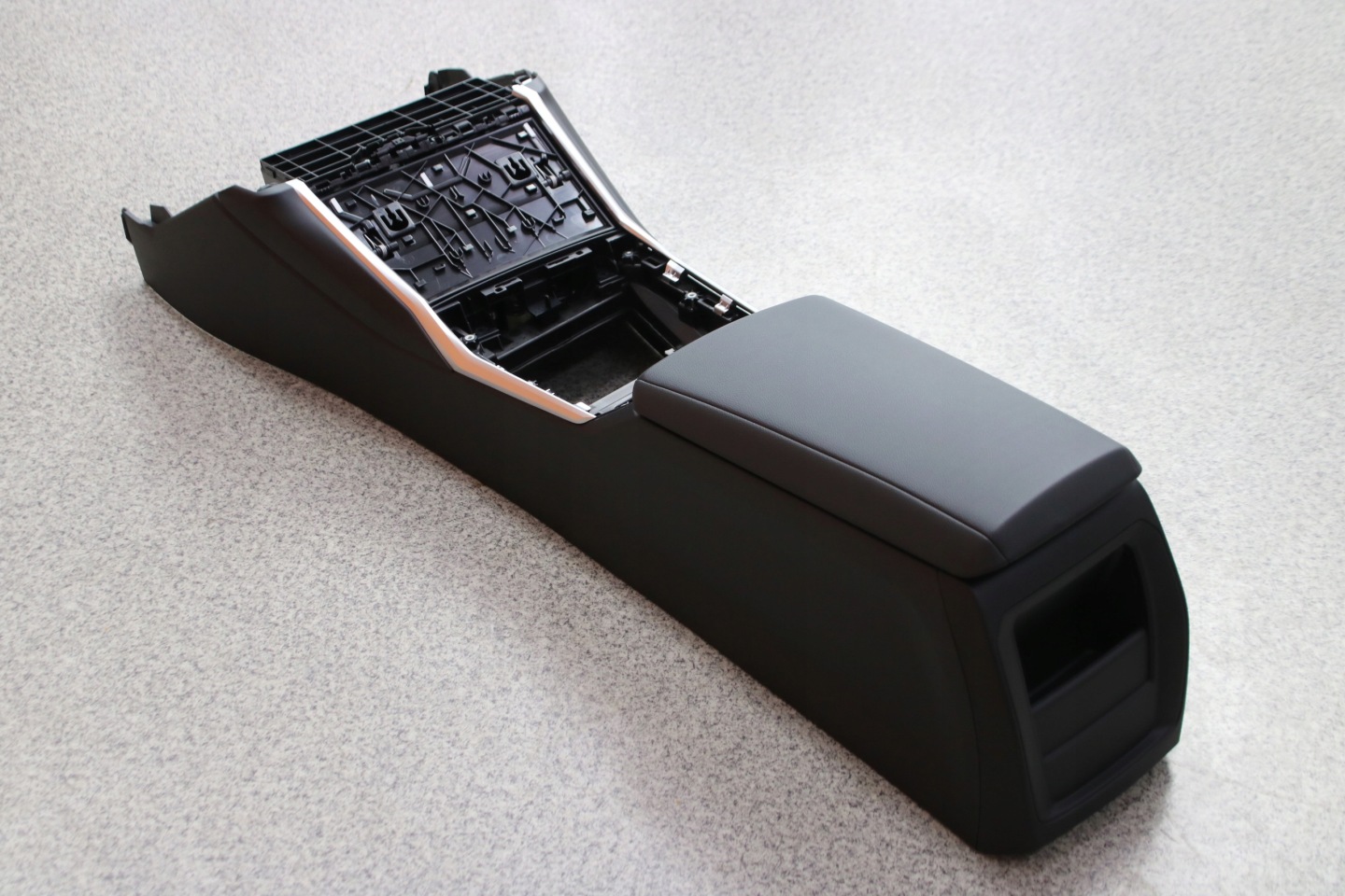 BMW G20 G21 TUNEL central armrest black EUROPA