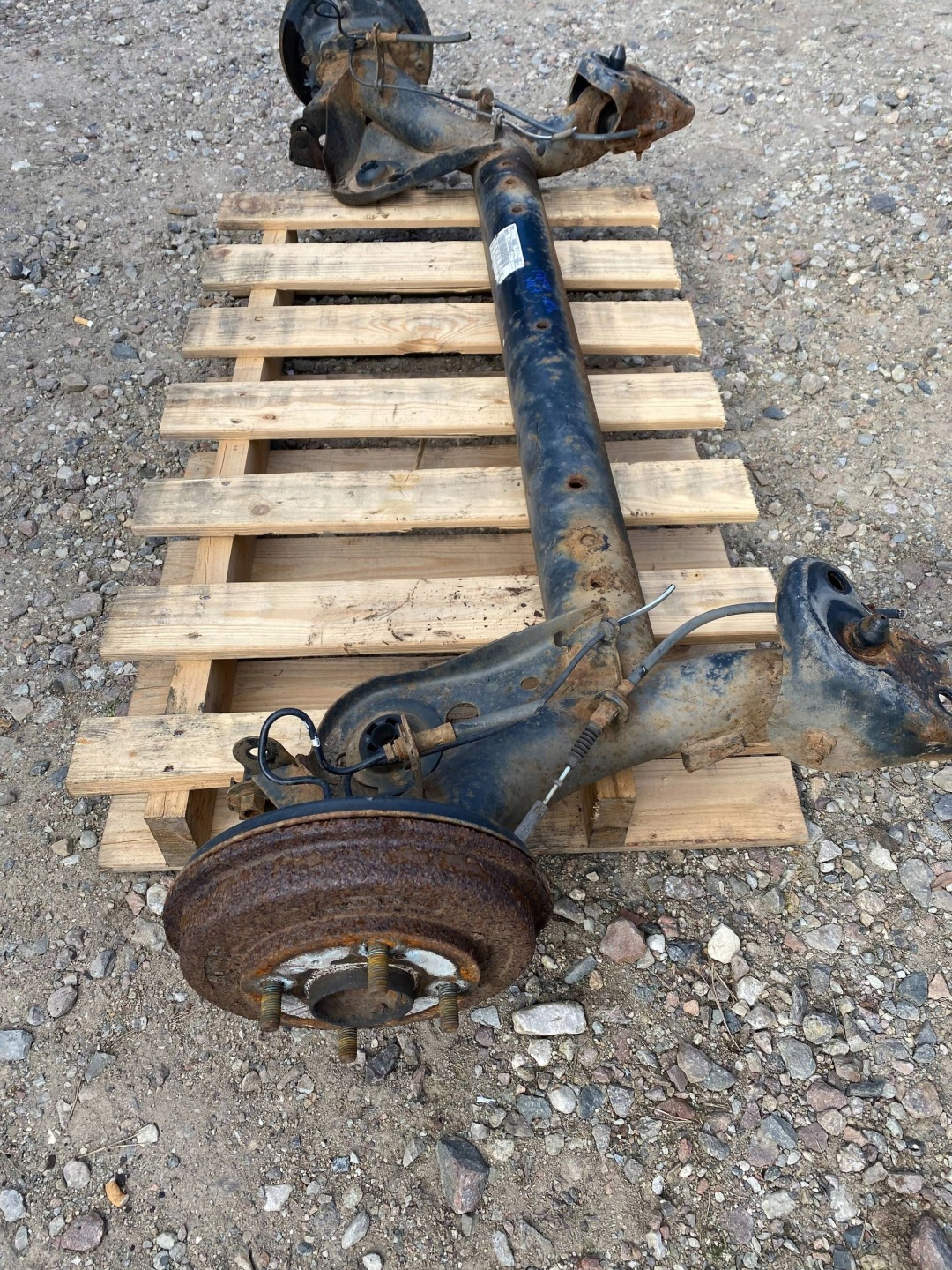 FORD FIESTA MK7 Achsträger träger heck
