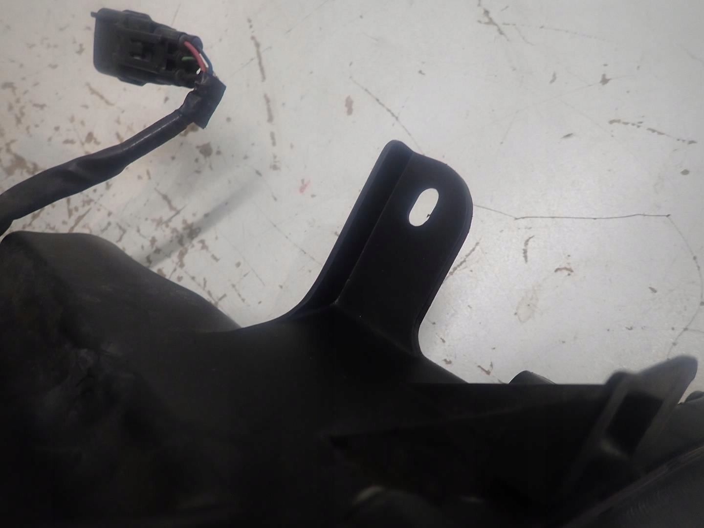 light front right TOYOTA LAND CRUISER 150 14 XENON