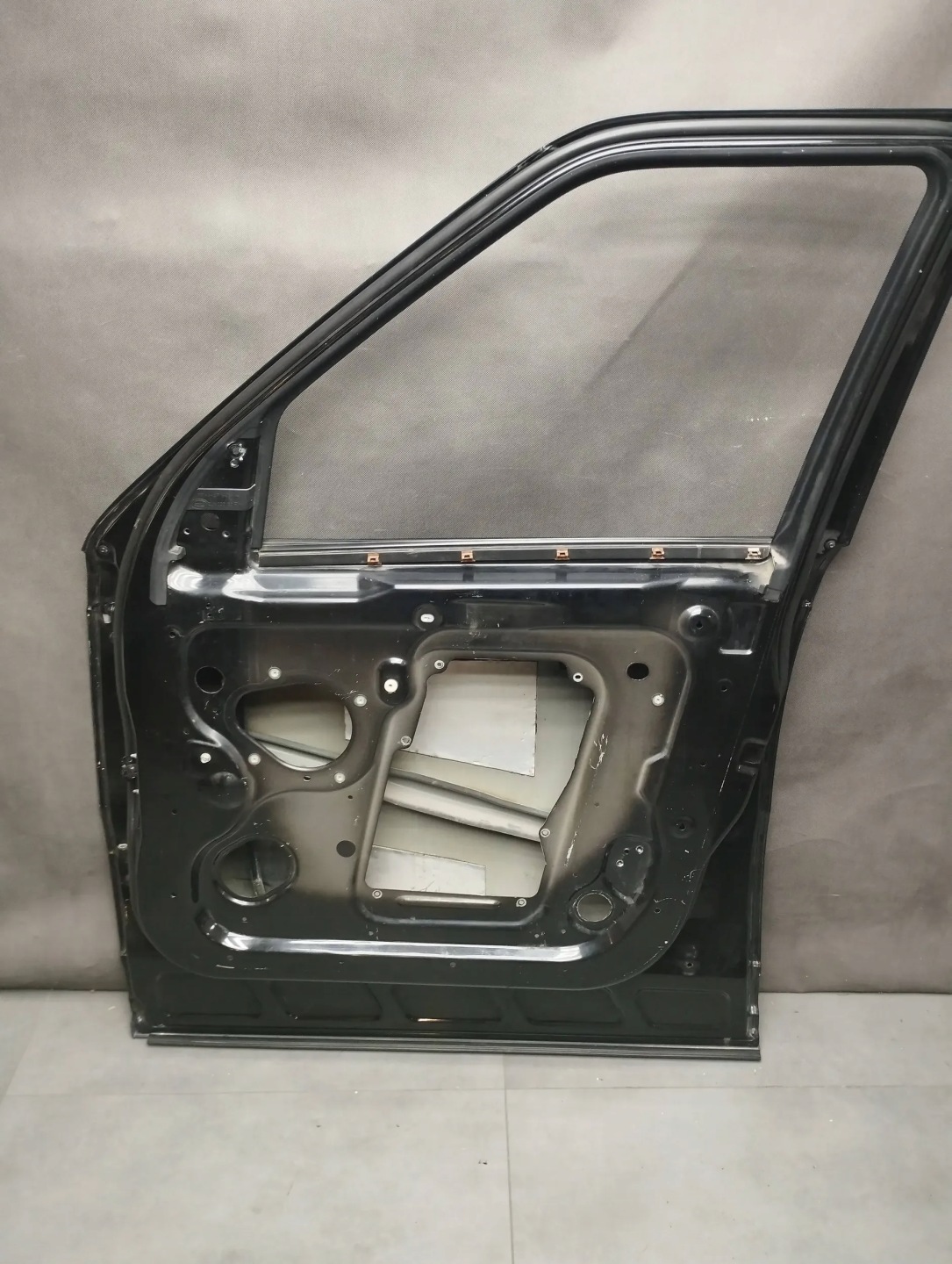 Land Rover Range Rover Sport L320 door right front 820