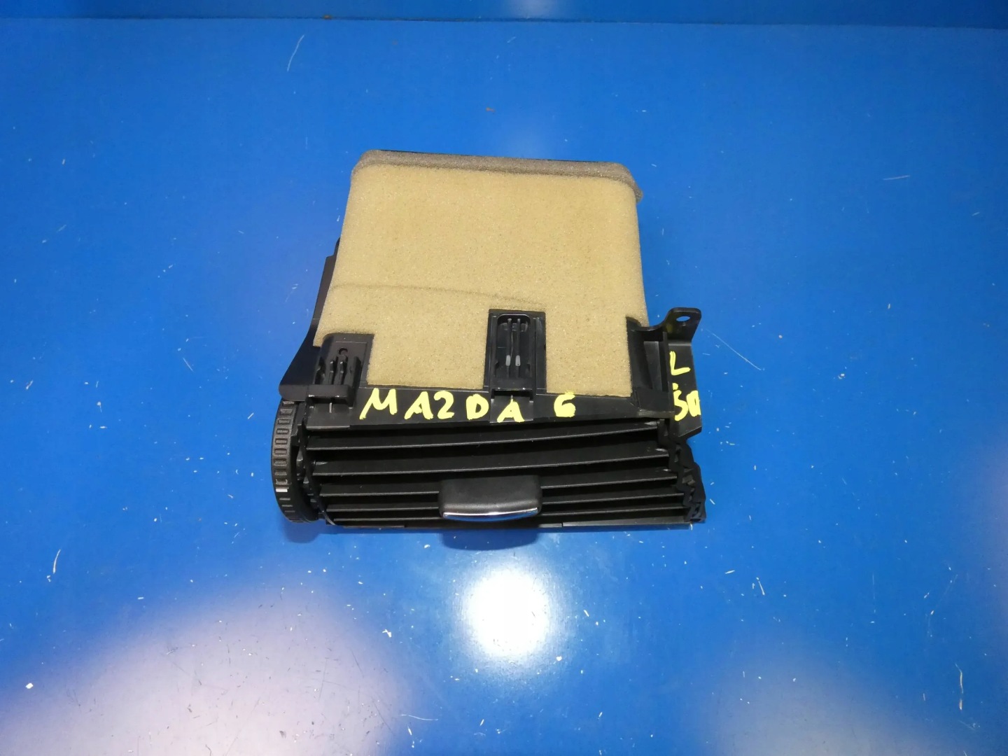 MAZDA 6 GJ III grid air conditioning devices central left