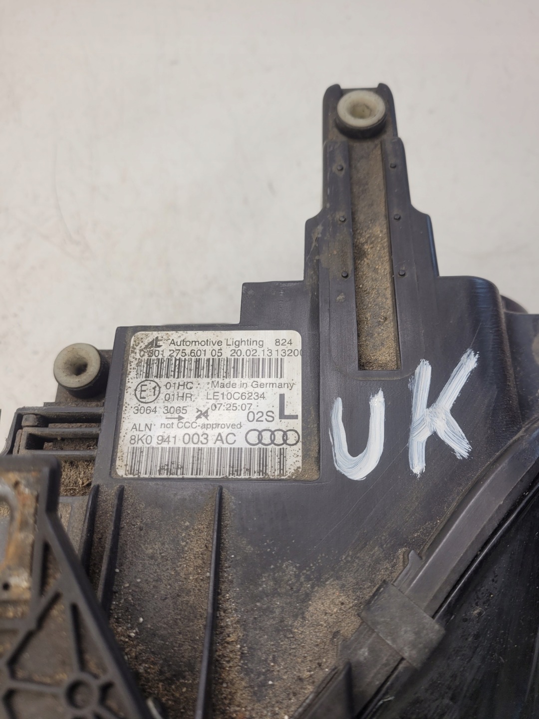 REFLEKTOR left front AUDI A4 B8 LIFT 8K0941003AC