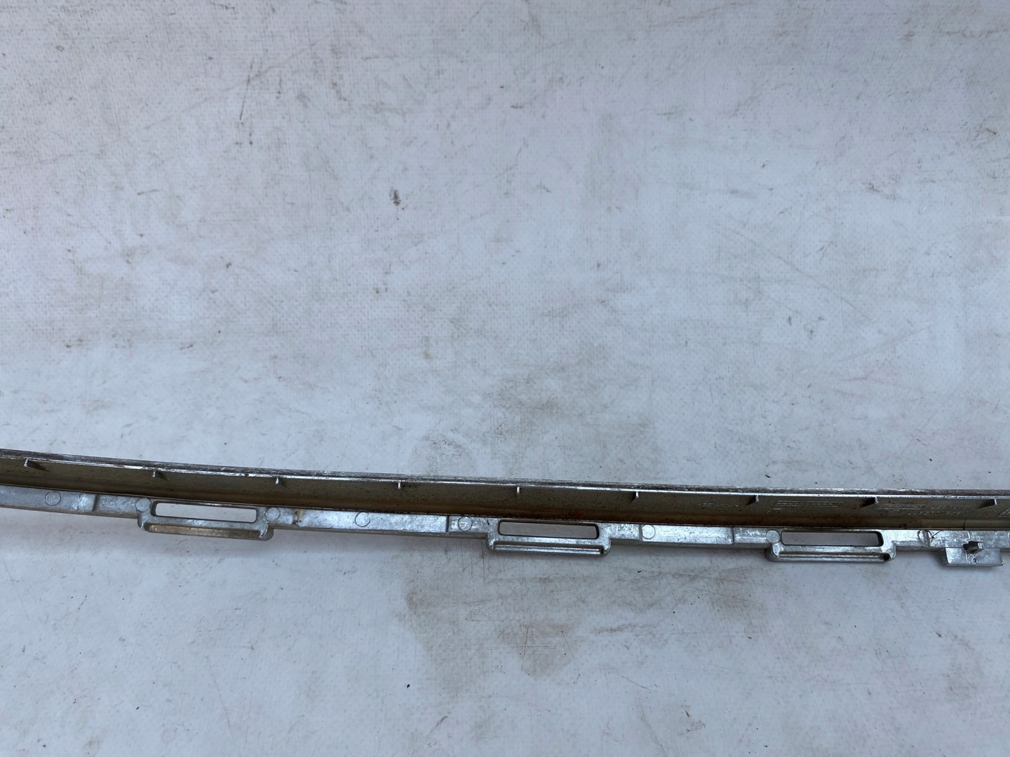 CITROEN C5 III 08- lišta CHROM nárazníku předního předek 9681053977