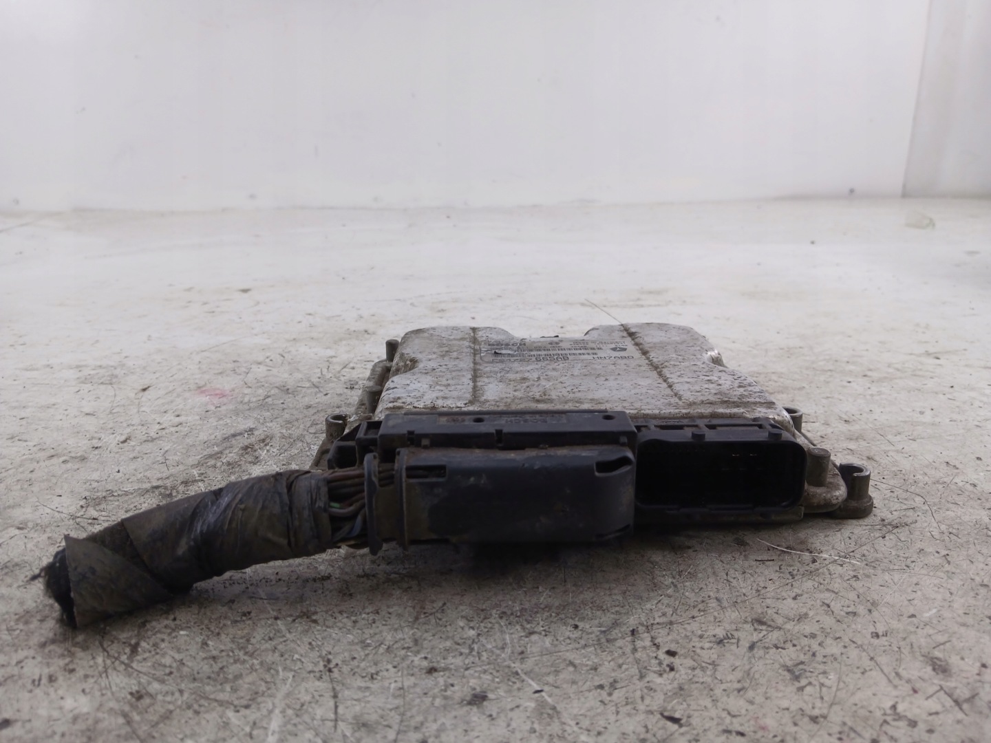 CHRYSLER VOYAGER IV 2.5 CRD control unit of the engine P04727665AB
