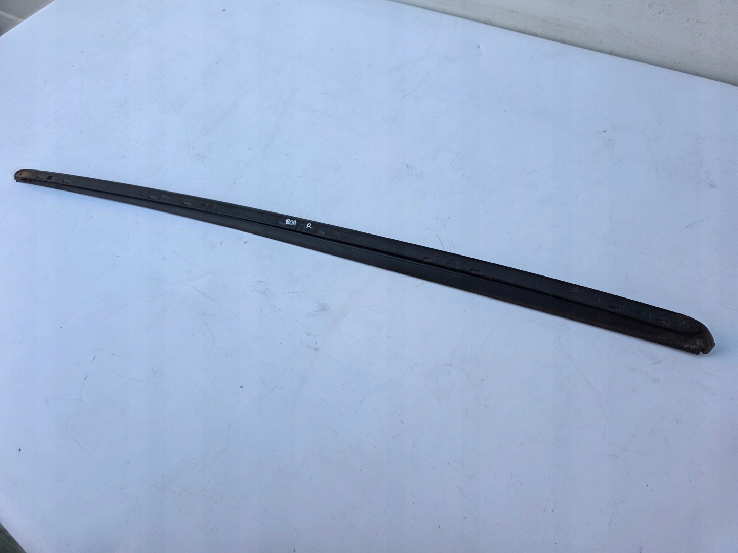 moulding right windows CZOLOWEJ AUDI Q5 80A II FY 80A854328B