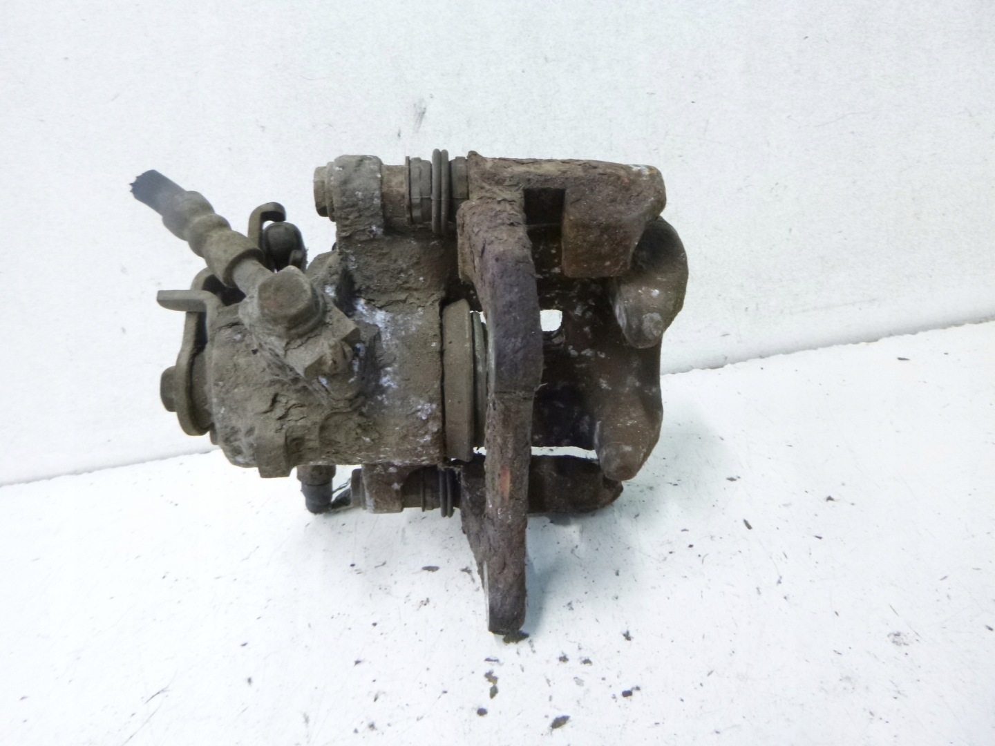 caliper brake rear part left Audi A4 B7 1.9 TDI Kombi 2006r.