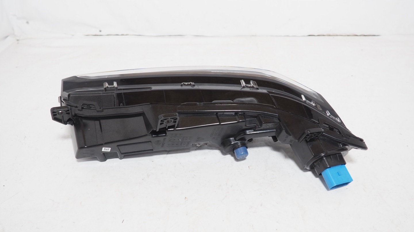 Peugeot 308 III LED DRL left front
