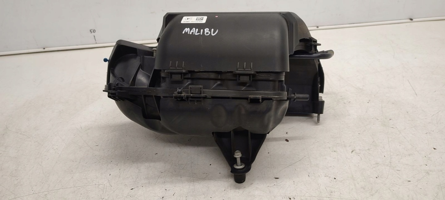 intake manifold Chevrolet Malibu 2,5 automat