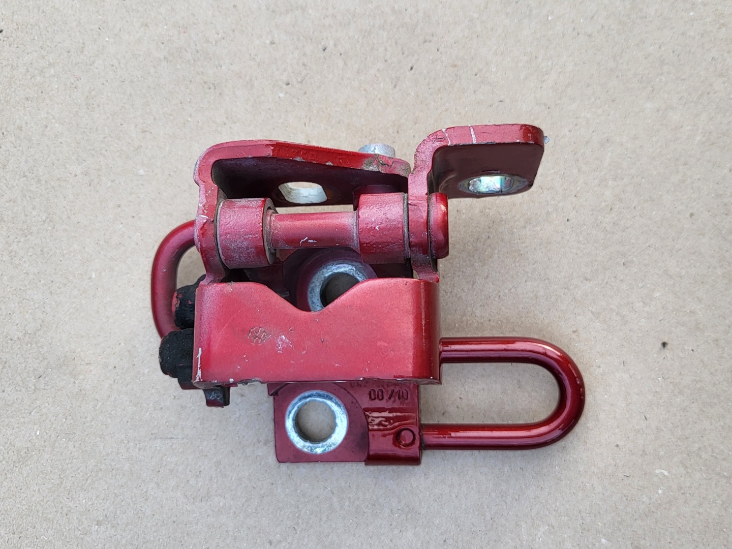 hinge door right rear part lower DOL VW GOLF V 1K4833412L red / claret
