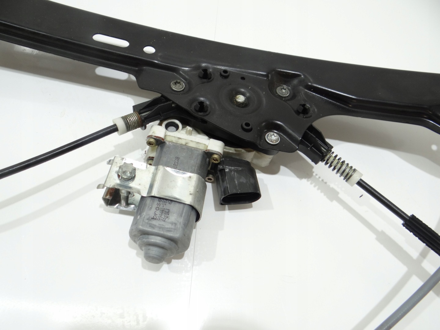 window regulator mechanism right front BMW E60 E61 7034352