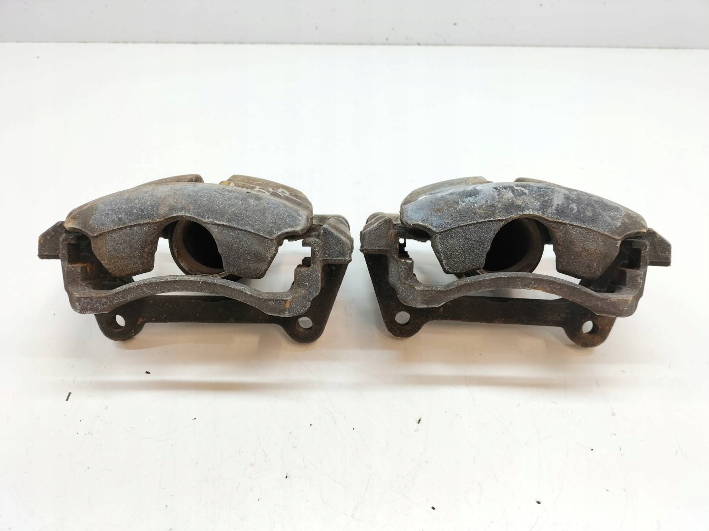 caliper brake right left front KPL 2.0 TSI 190 KM Skoda Superb III