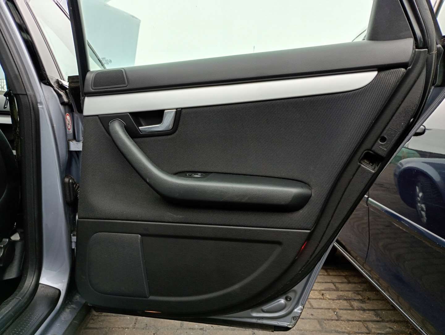 Audi A4 B6 00-06 upholstery right side side right rear rear part