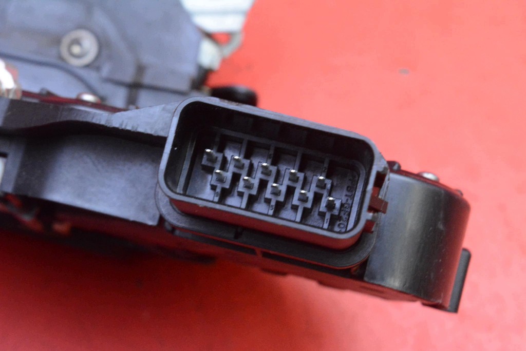 lock door left front front EU 6M2A-R21813-MC FORD MONDEO MK4 LIFT 10-15