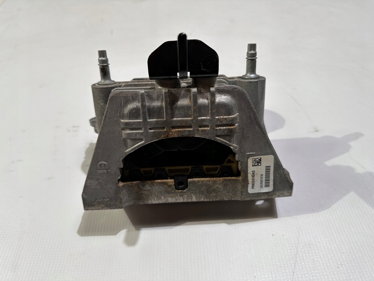 holder engine mount airbag Chrysler Pacifica 2016 - 2024