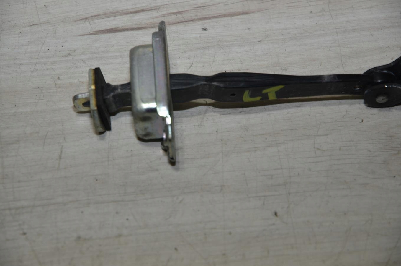 limiter door left rear part Renault Kadjar