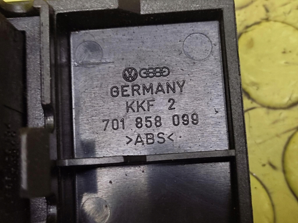 VW T4 Schalter Leuchten 701858099