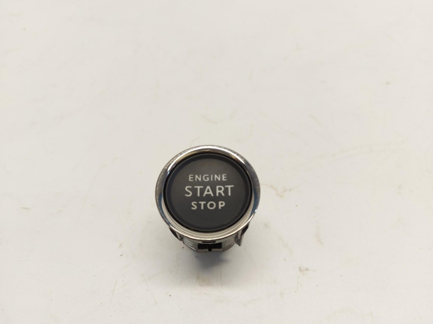 Peugeot 3008 III E3008 button switch start stop of the engine 9831350680