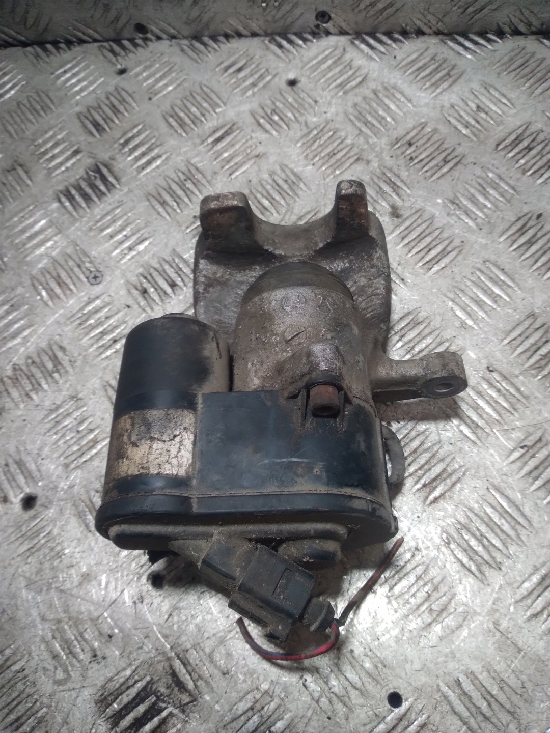 caliper brake right rear part rear VOLKSWAGEN PASSAT B6