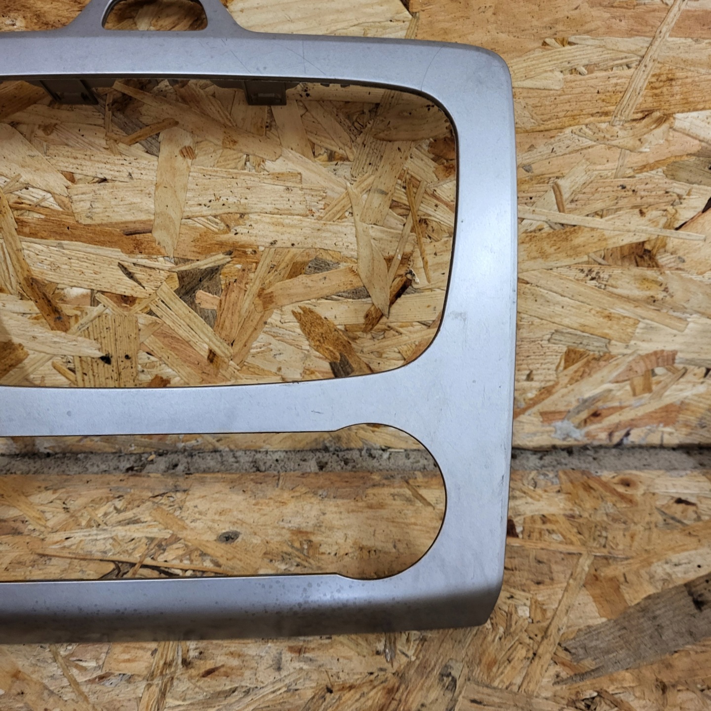 FORD FOCUS MK2 KOMBI HB 08-11R LIFT frame central RADIA